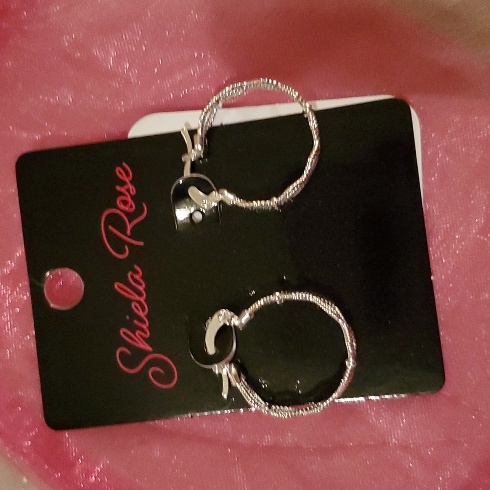 Womans Earings   Silver